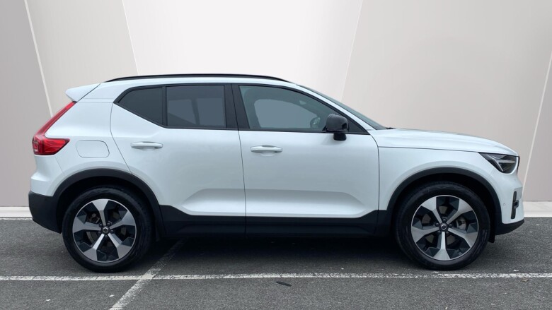 Volvo XC40 2.0 B3P Ultimate Dark 5dr Auto Petrol Estate